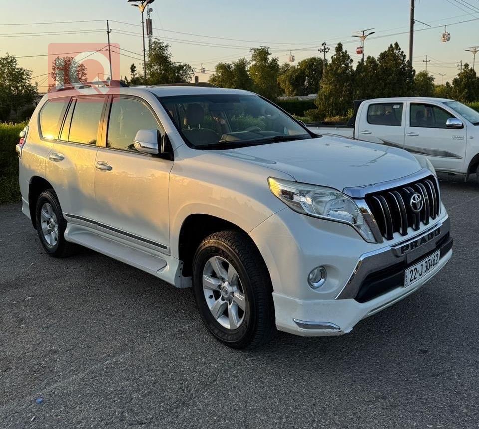 تۆیۆتا لاندكروزر پرادۆ